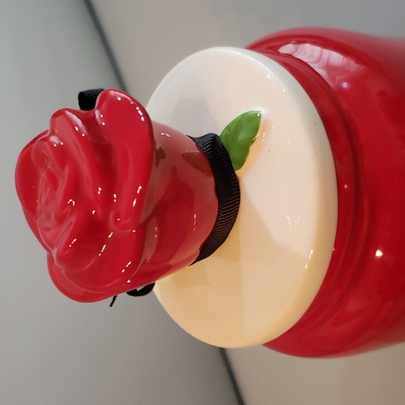 Beauty and the Beast Princess Collection Artisan jar with lid NWT - Picture 3 of 9